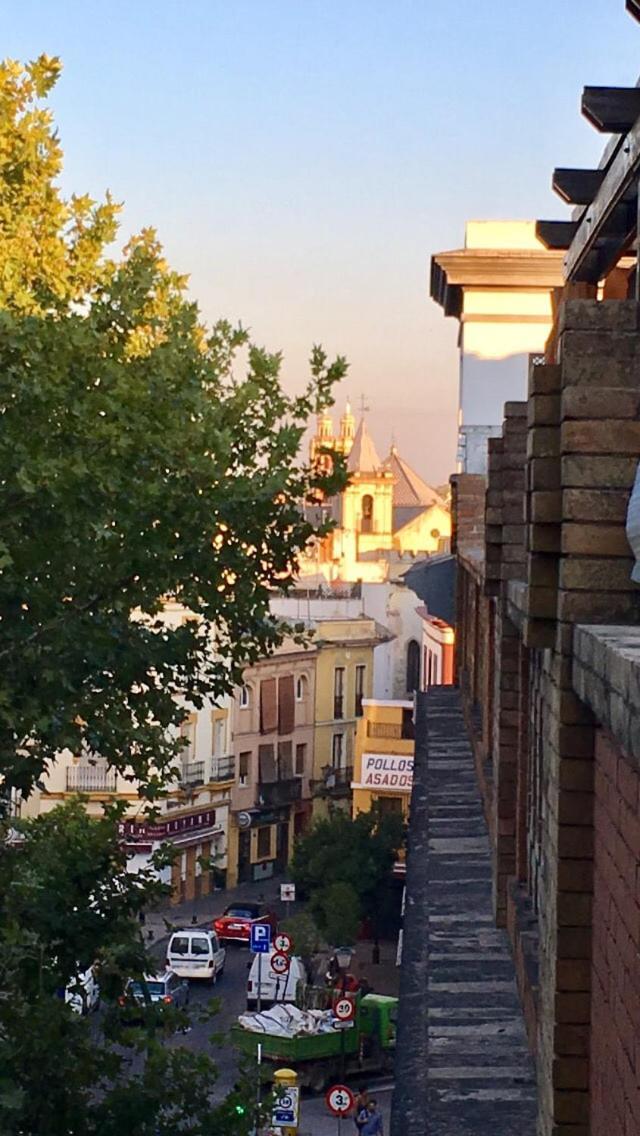 Typ Sevilla Buitenkant foto